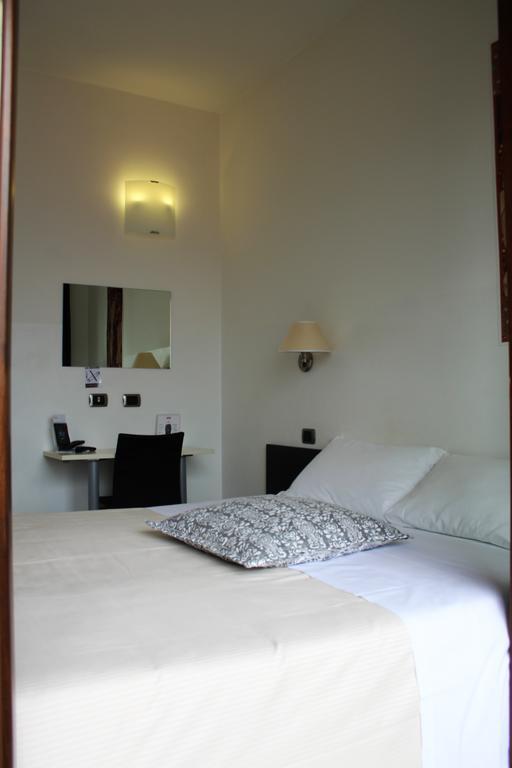 Hotel La Locanda Cadrezzate Luaran gambar