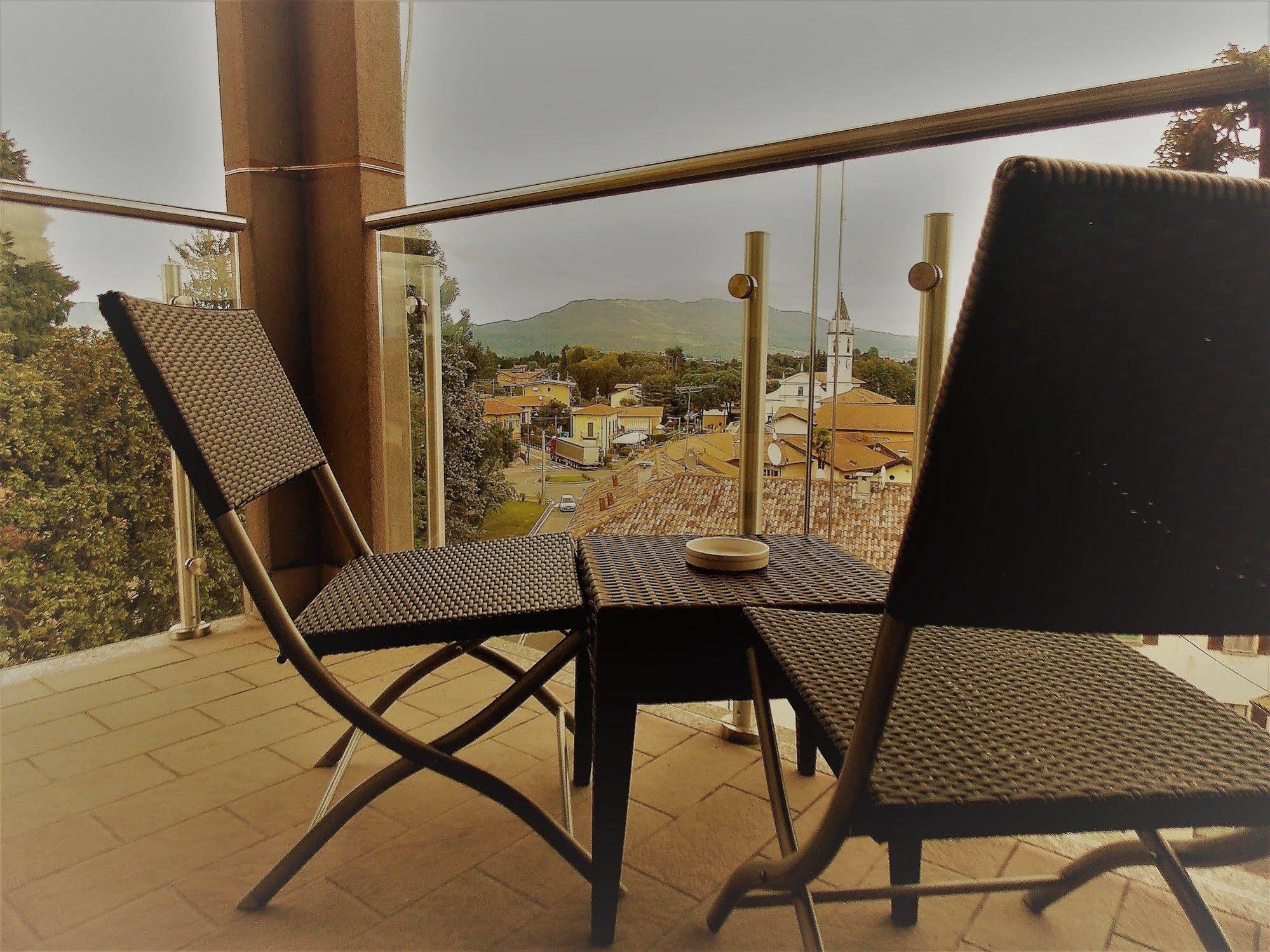 Hotel La Locanda Cadrezzate Luaran gambar