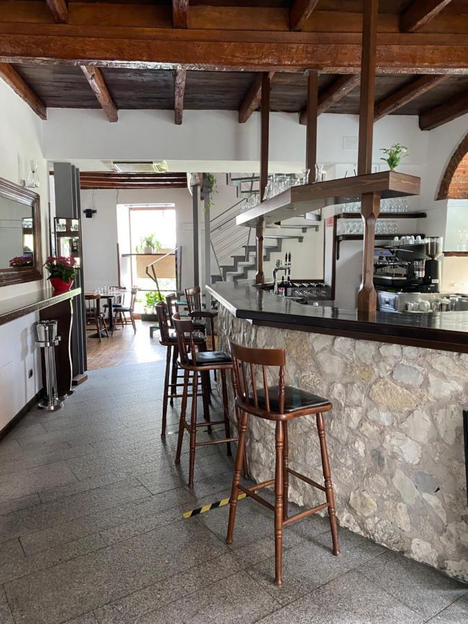 Hotel La Locanda Cadrezzate Luaran gambar